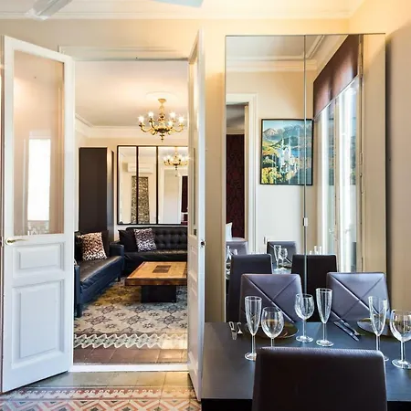 Arago 345 Apartment